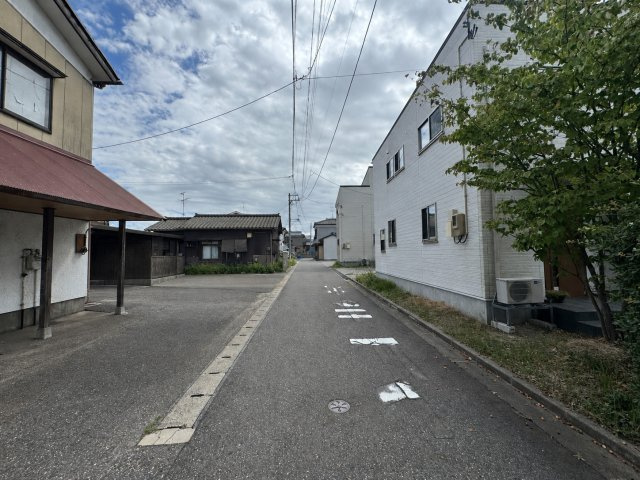 東区豊1丁目　土地の前面道路含む現地写真