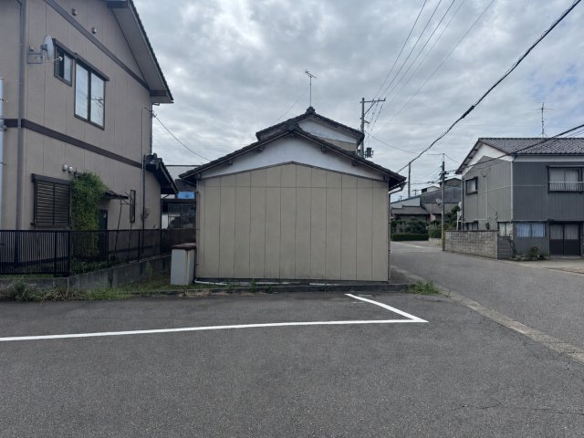 東区豊1丁目　土地の前面道路含む現地写真