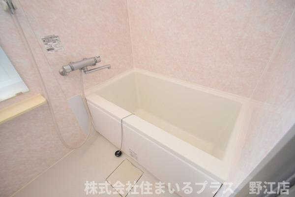 ブランジュ高殿の浴室