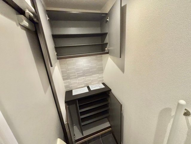 ラ　グリシーヌ姫路南の玄関