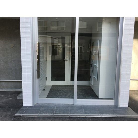 【エントランス】メニーズコート東屯田通