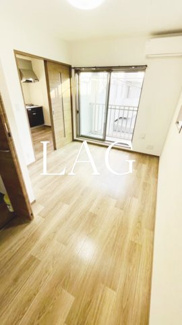 【居間・リビング】 | サンフラワーＫ | 洋室のお部屋です。