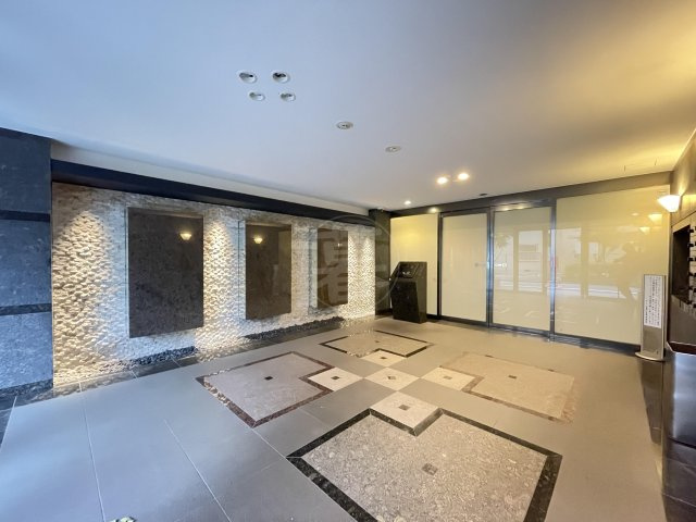 ルーブル蒲田九番館 のエントランス
