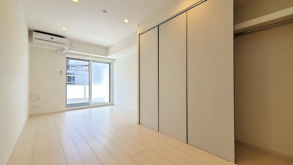 【寝室】リブリ・三軒茶屋