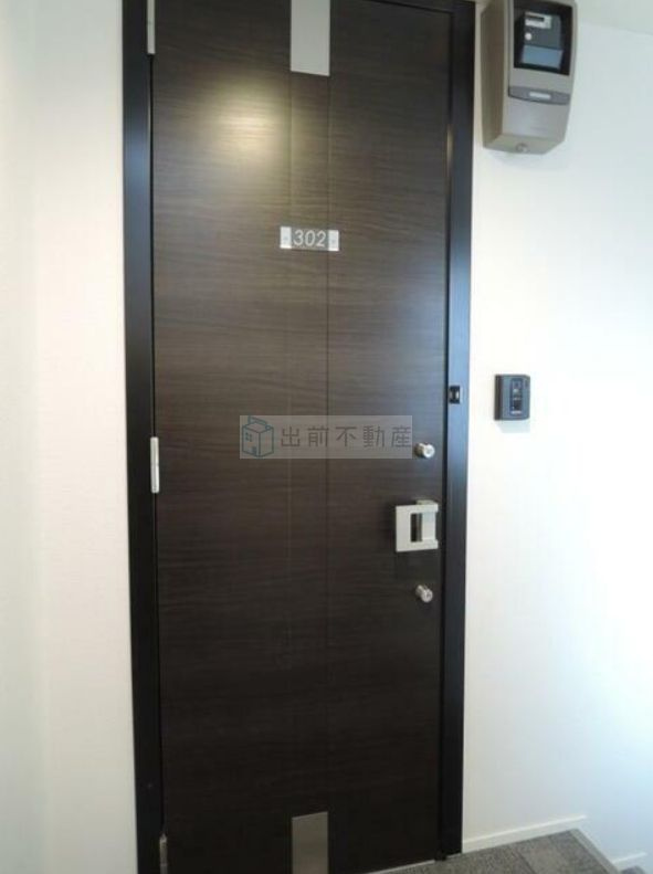 新宿区高田馬場４丁目の賃貸マンションの玄関