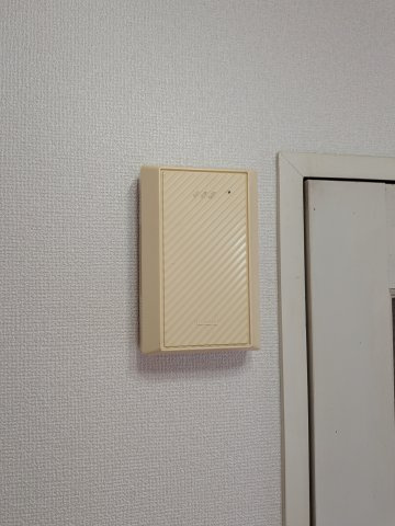 【セキュリティ】 | プラザドゥヘリオスＡ | チャイムで来客を確認できます