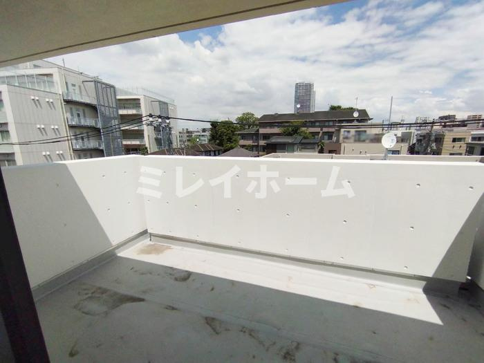 グランテージ西小山のバルコニー