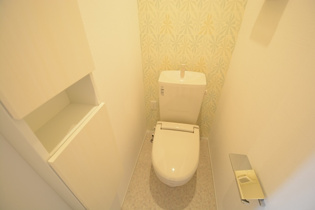 暖房便座付きのトイレです♪