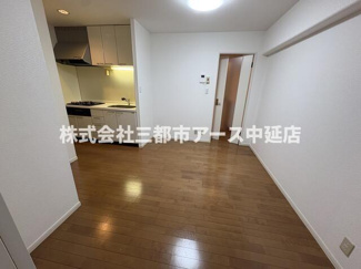 【居間・リビング】 | メガロン大井町 | メガロン大井町　は三都市アース中延店へお任せください！　ご内覧可能なお部屋は物件現地お待ち合わせご案内可能です！