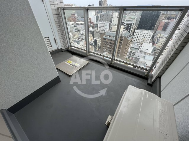 ブランズタワー南堀江　日吉小学校のバルコニー|ブランズタワー南堀江　バルコニー