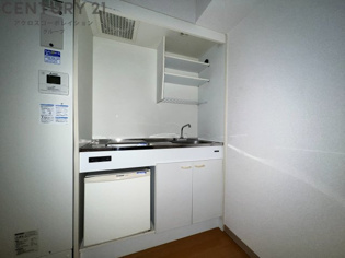壁付けキッチンでスペースを最大限有効活用できます！