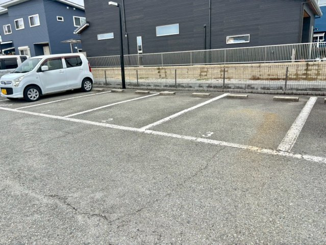 プチ・ボヌールの駐車場