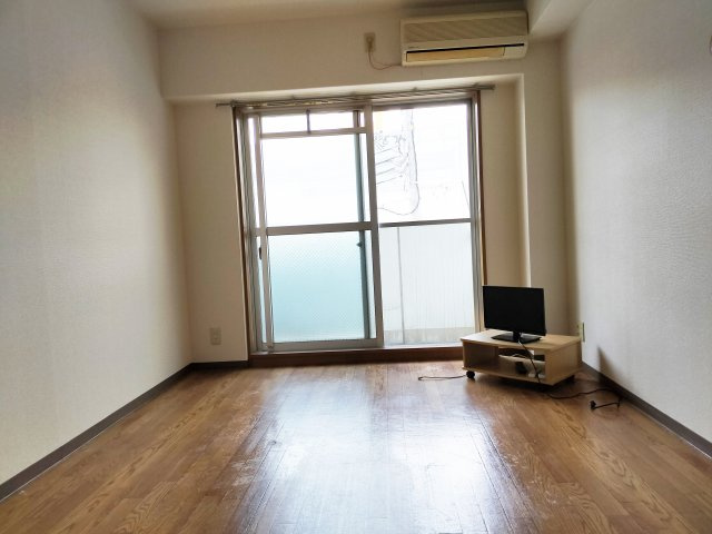 角部屋住戸で過ごしやすく、おすすめです。
