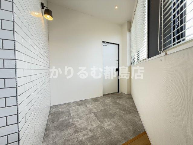 パスアートビルの玄関