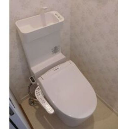 ラ・メゾンあらかわ遊園のトイレ|ゆったりとした空間のトイレです