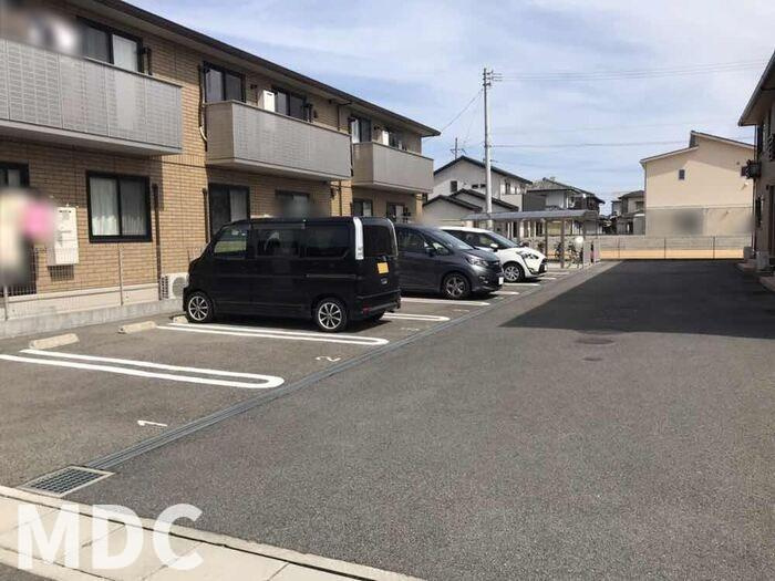 ＰＡＴＩＯ　A棟の駐車場