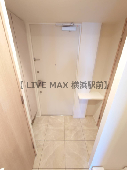 【玄関】ルフォンプログレ横浜関内