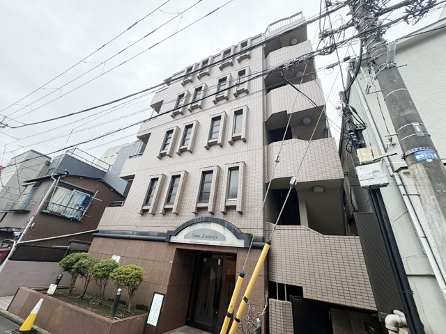 【外観】 | シティオ高円寺 | 手入れの行き届いた外壁やエントランスなど、「見ればわかる」レベルで清潔感を保ったマンションです。築年数を感じさせない姿で皆様をお出迎えします。～即日のご見学可能～　お問合せはお気軽にどうぞ。
