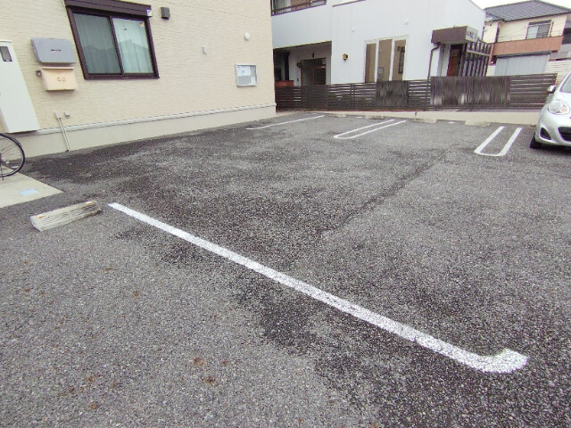 カーサカルダの駐車場