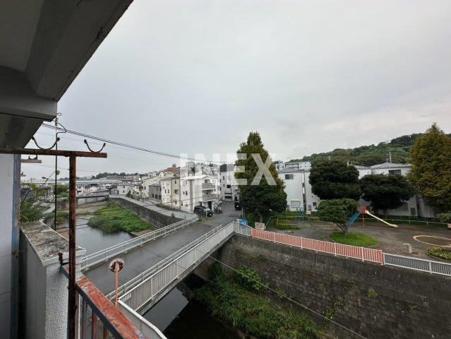 横浜市港南区日野５丁目の賃貸マンションの展望