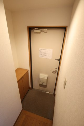 【玄関】 | セカンドパレス