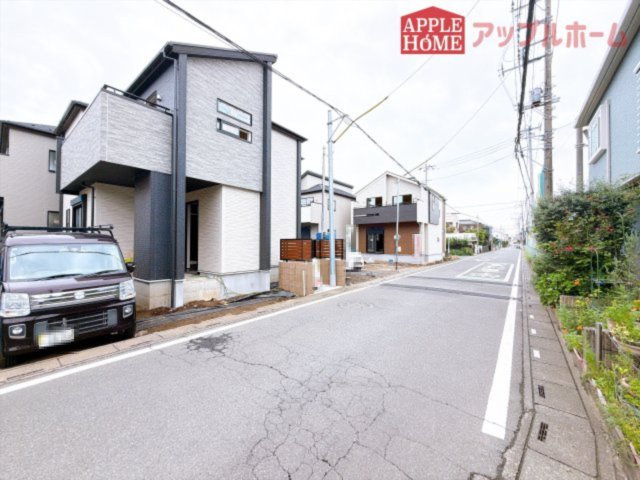 [新築住宅] 坂戸市千代田2丁目 5期 全5棟の前面道路含む現地写真
