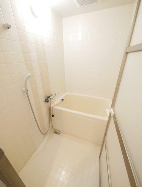 トラスティ竹内の浴室|コンパクトで使いやすいお風呂です