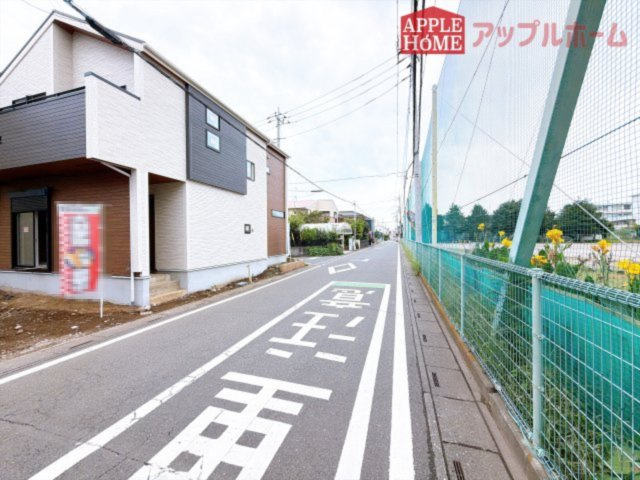 [新築住宅] 坂戸市千代田2丁目 5期 全5棟の前面道路含む現地写真