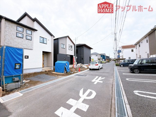[新築住宅] 坂戸市千代田2丁目 5期 全5棟の前面道路含む現地写真