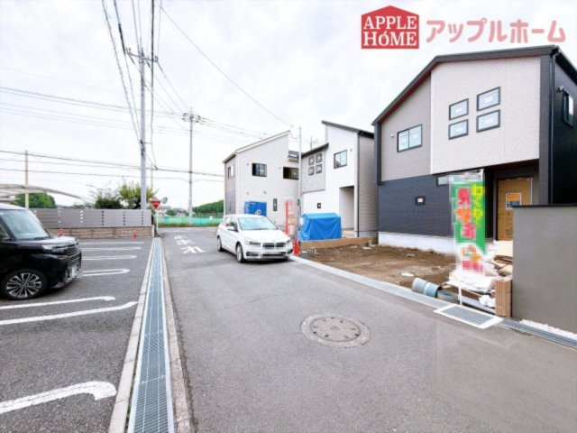 [新築住宅] 坂戸市千代田2丁目 5期 全5棟の前面道路含む現地写真