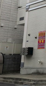新宿区中落合４丁目のアパートのエントランス