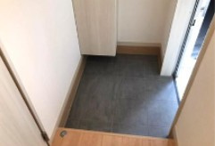 Ambition関原の玄関