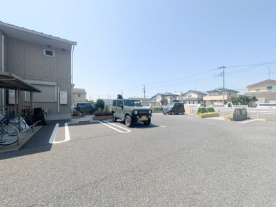 【駐車場】 | ラフィーネ Ⅱ | 駐車場