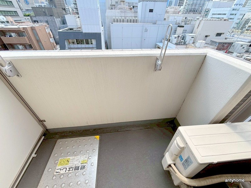 フロンティアコート堺筋本町　仲介手数料無料のバルコニー