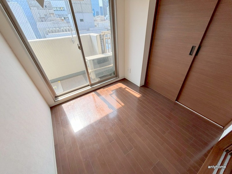 フロンティアコート堺筋本町　仲介手数料無料の寝室