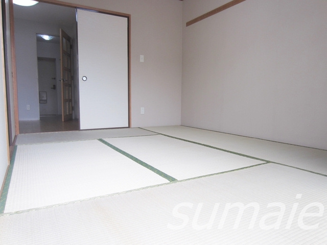 メゾン高木の和室|☆明るくてキレイな和室です☆