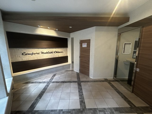 コンフォート牧志駅前のエントランス