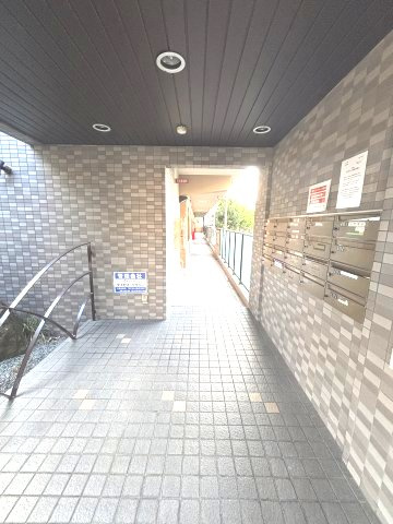 セレーノ園田のロビー
