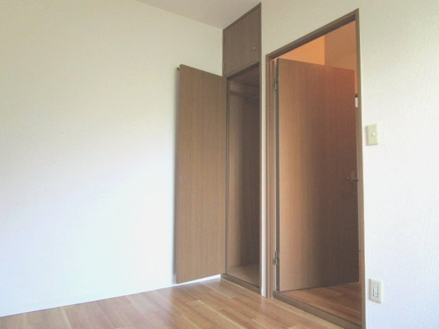 セレーノ園田の洋室