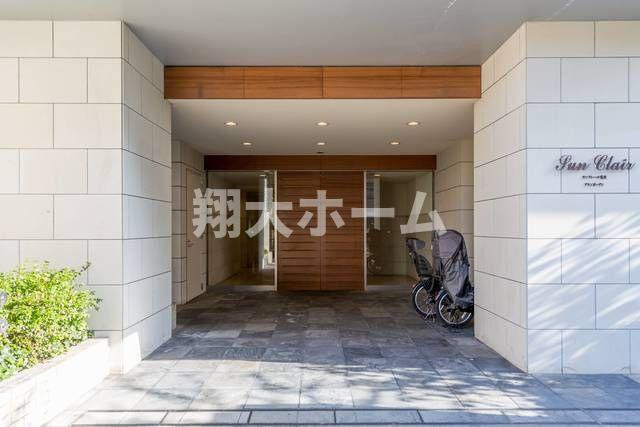 サンクレール荒川ブランガーデンのエントランス