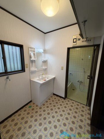 厚木市及川1丁目　中古戸建の洗面所