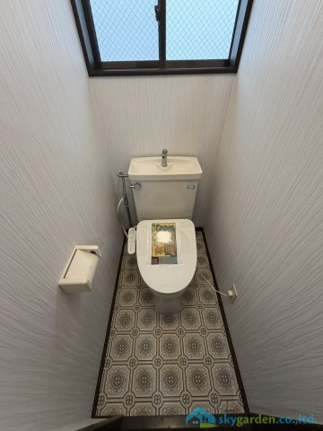 厚木市及川1丁目　中古戸建のトイレ