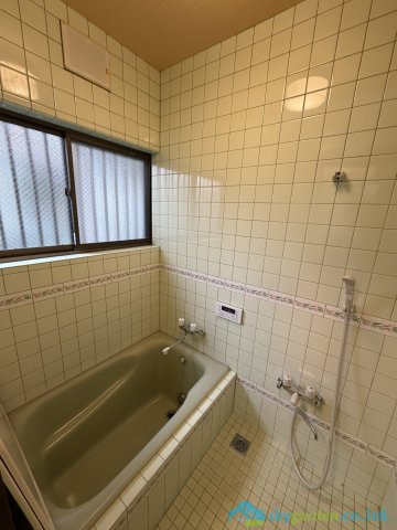 厚木市及川1丁目　中古戸建の浴室