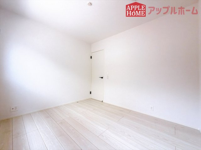 [新築住宅] 羽生市南5丁目 1期 全1棟の洋室|居室は全室収納あり！たっぷりある収納活用でお部屋もキレイを保てます♪