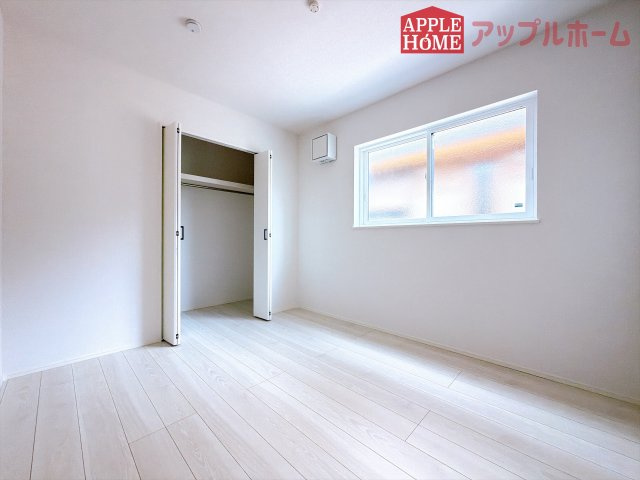 [新築住宅] 羽生市南5丁目 1期 全1棟の洋室|居室は全室収納あり！たっぷりある収納活用でお部屋もキレイを保てます♪
