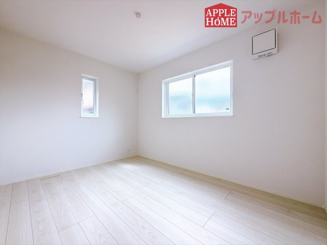 [新築住宅] 羽生市南5丁目 1期 全1棟の洋室|居室は全室収納あり！たっぷりある収納活用でお部屋もキレイを保てます♪