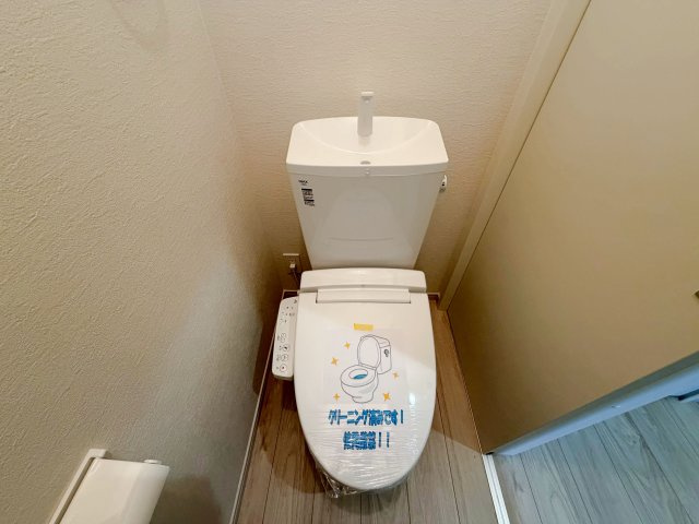 グレイス名古屋市天白区鴻の巣3期のトイレ|家族みんなが気持ちよく使いやすさと清潔感を兼ね備えた、快適な空間となっています。									
									
