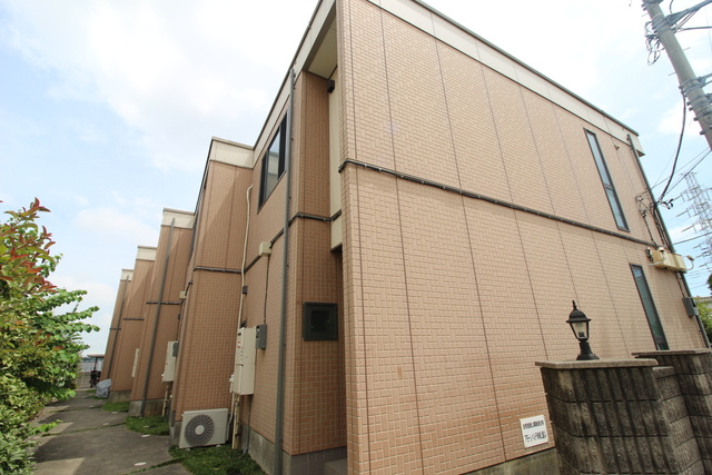 アモーレベルデ岸根公園Aの外観