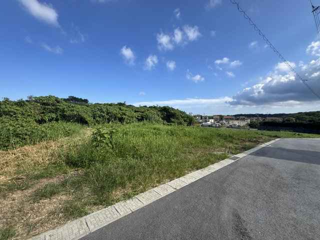 南城市玉城親慶原（全3区画）の外観|・1号地　1690万円・2号地　1590万円・3号地　1590万円　※2026.8.3撮影