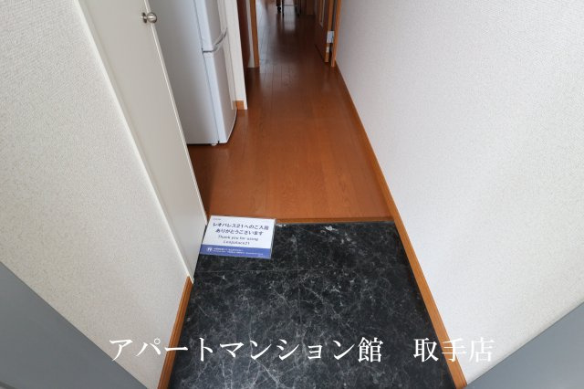レオパレスルーチェⅡの玄関|画像6